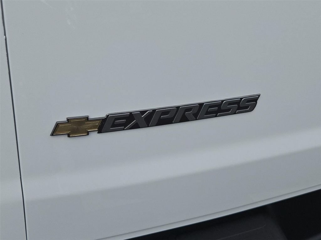 New 2026 Chevrolet Express 2500 w/ Driver Convenience Package RWD image 19