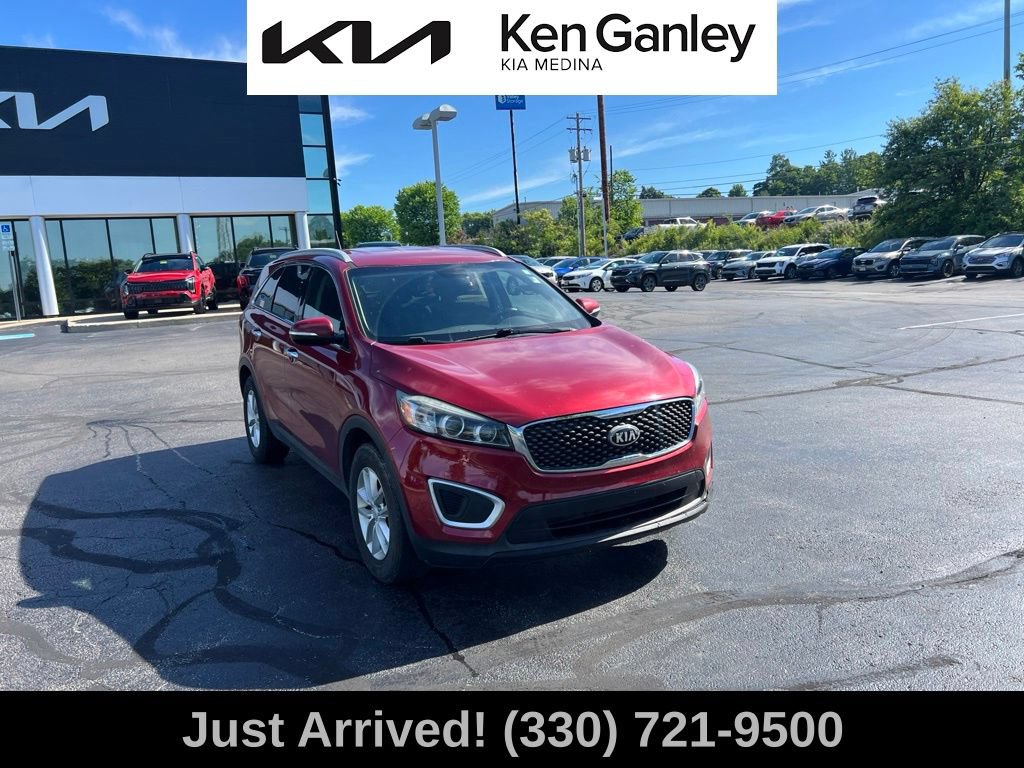 Used 2016 Kia Sorento FWD image 3