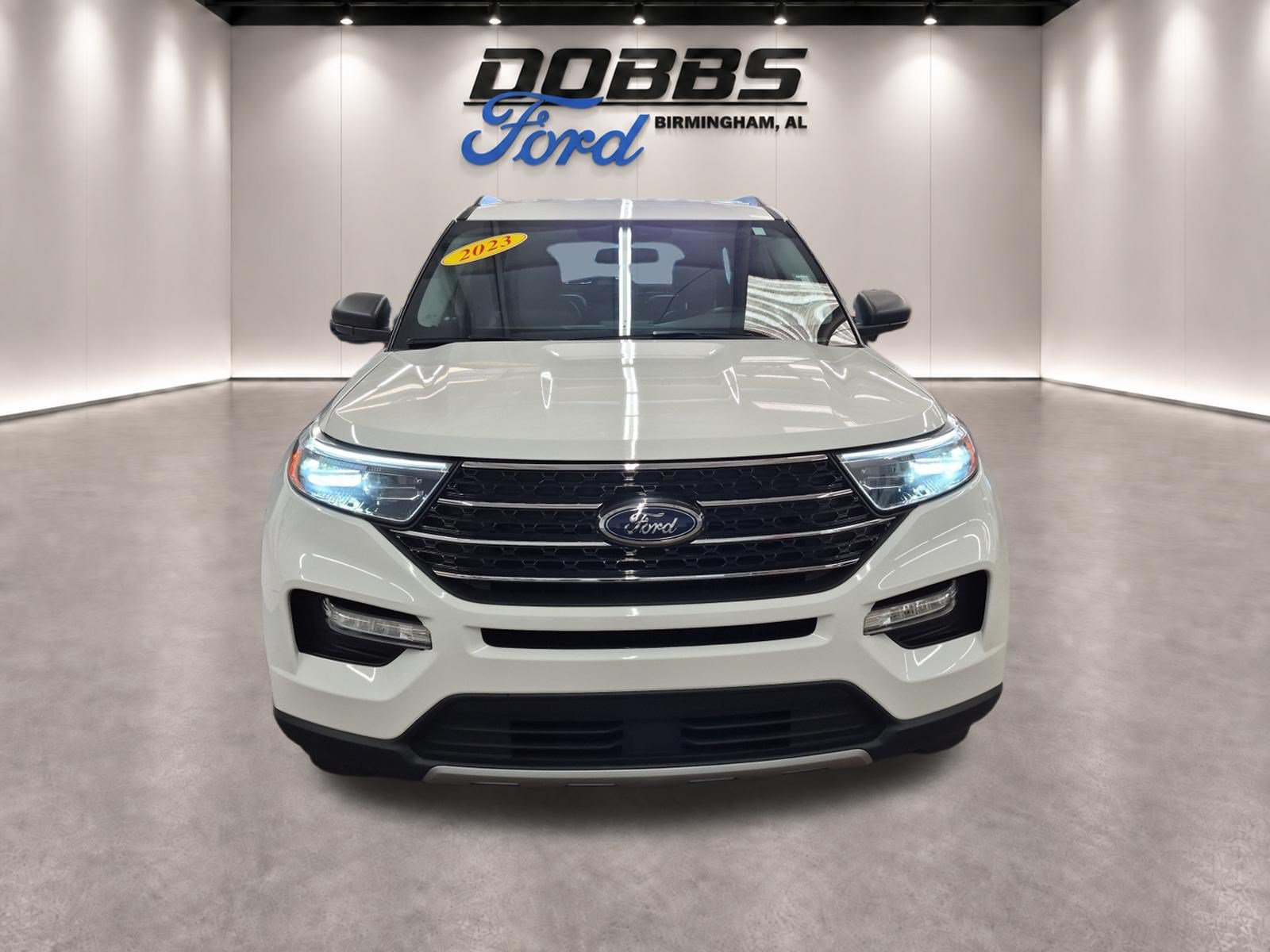 Certified 2023 Ford Explorer XLT w/ Equipment Group 202A RWD image 3
