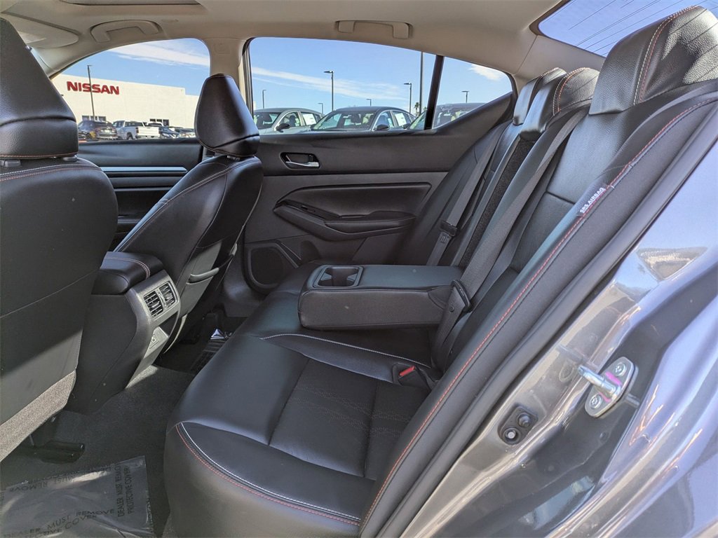 Used 2024 Nissan Altima 2.0 SR image 16