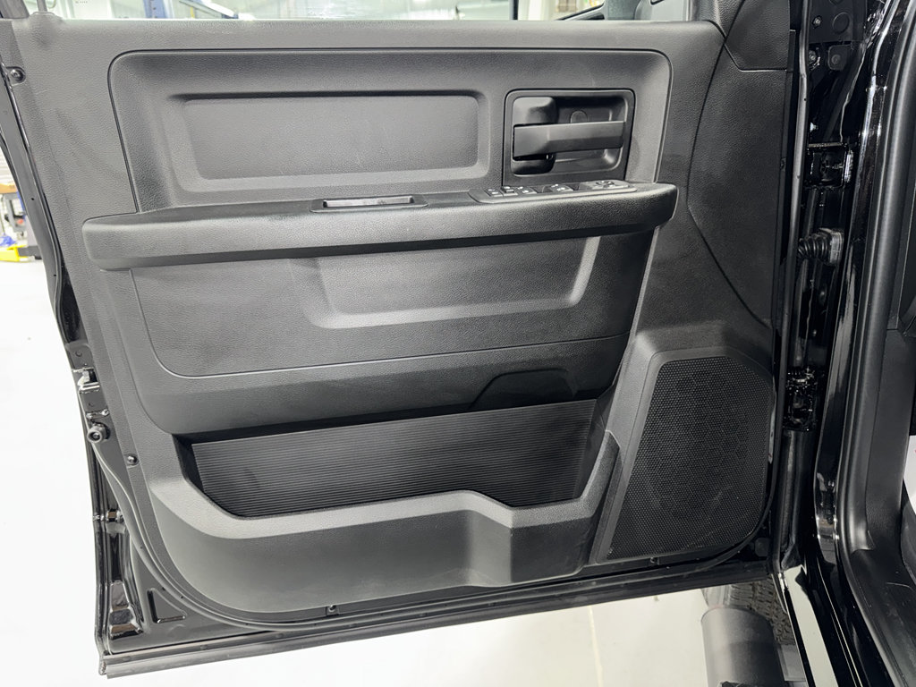 New 2025 RAM 2500 Tradesman AWD/4WD image 21