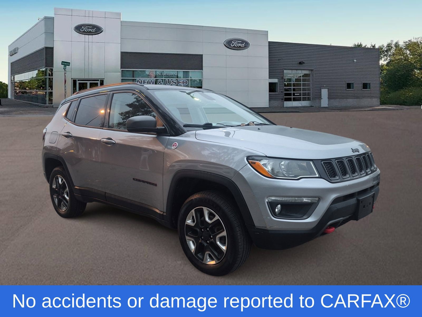 Used 2018 Jeep Compass Latitude w/ Popular Equipment Group AWD/4WD image 2
