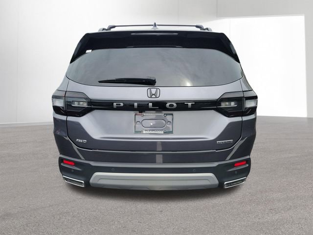Used 2024 Honda Pilot Touring image 15