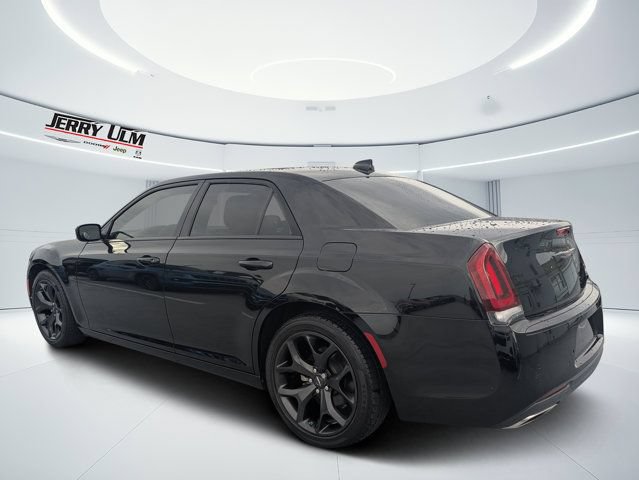 Used 2023 Chrysler 300 S w/ Comfort Group RWD image 5