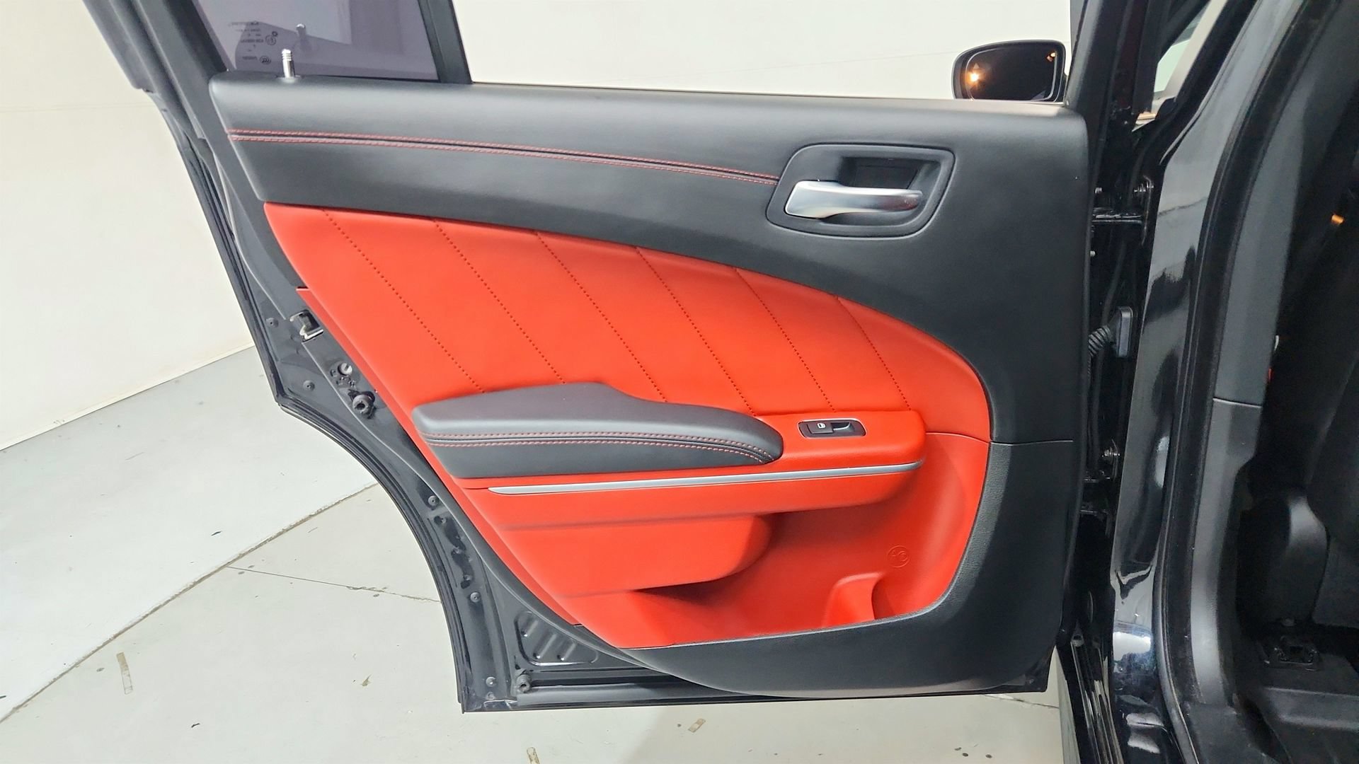 Used 2022 Dodge Charger Scat Pack RWD image 22