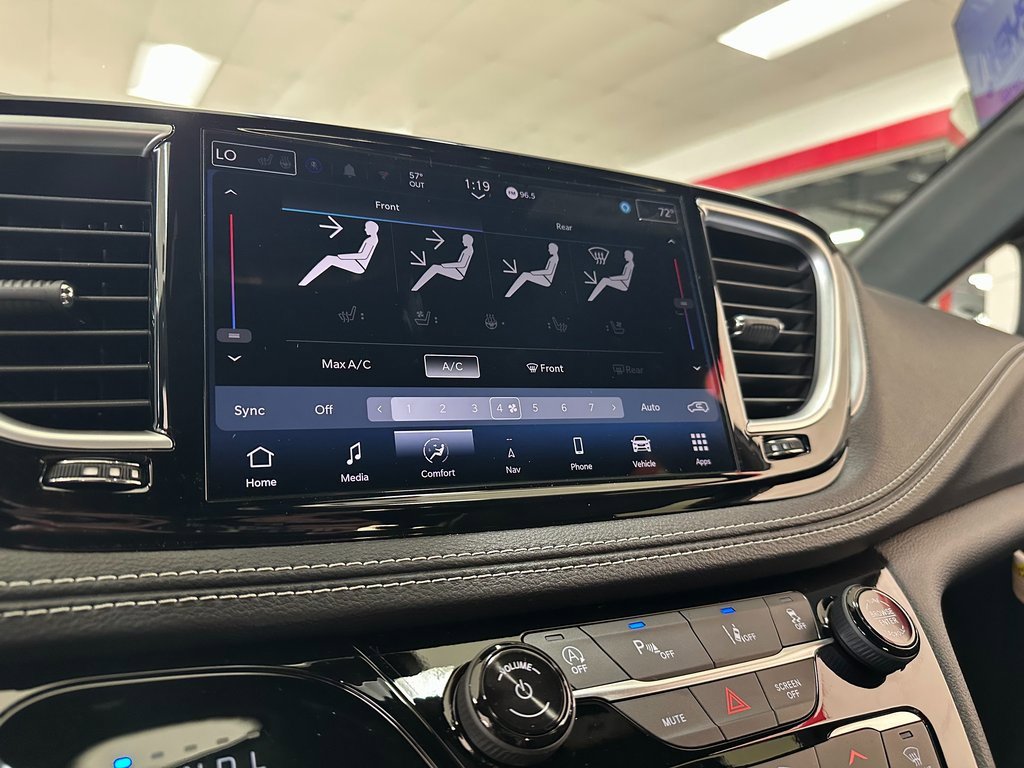 New 2026 Chrysler Pacifica Limited w/ S Appearance Package image 23