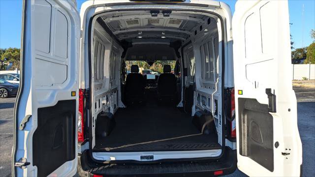Used 2023 Ford E-Transit Medium Roof RWD image 14