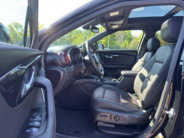 Certified 2025 Chevrolet Blazer RS w/ Enhanced Convenience Package AWD/4WD image 12