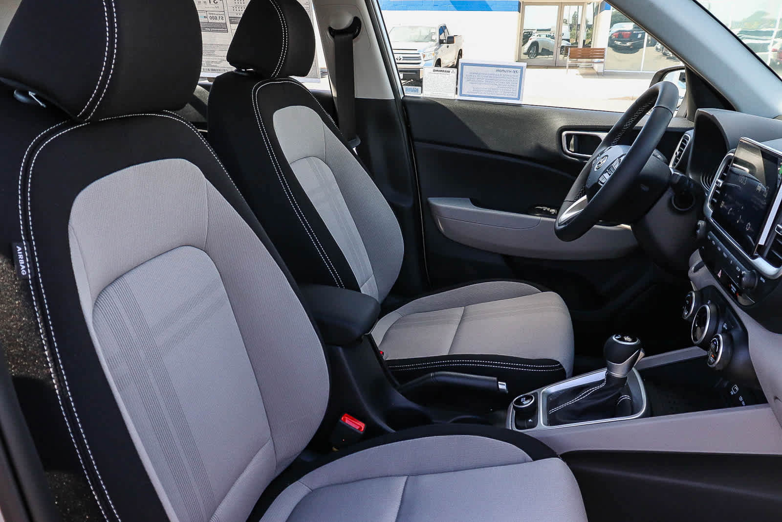 New 2026 Hyundai Venue SEL FWD image 23