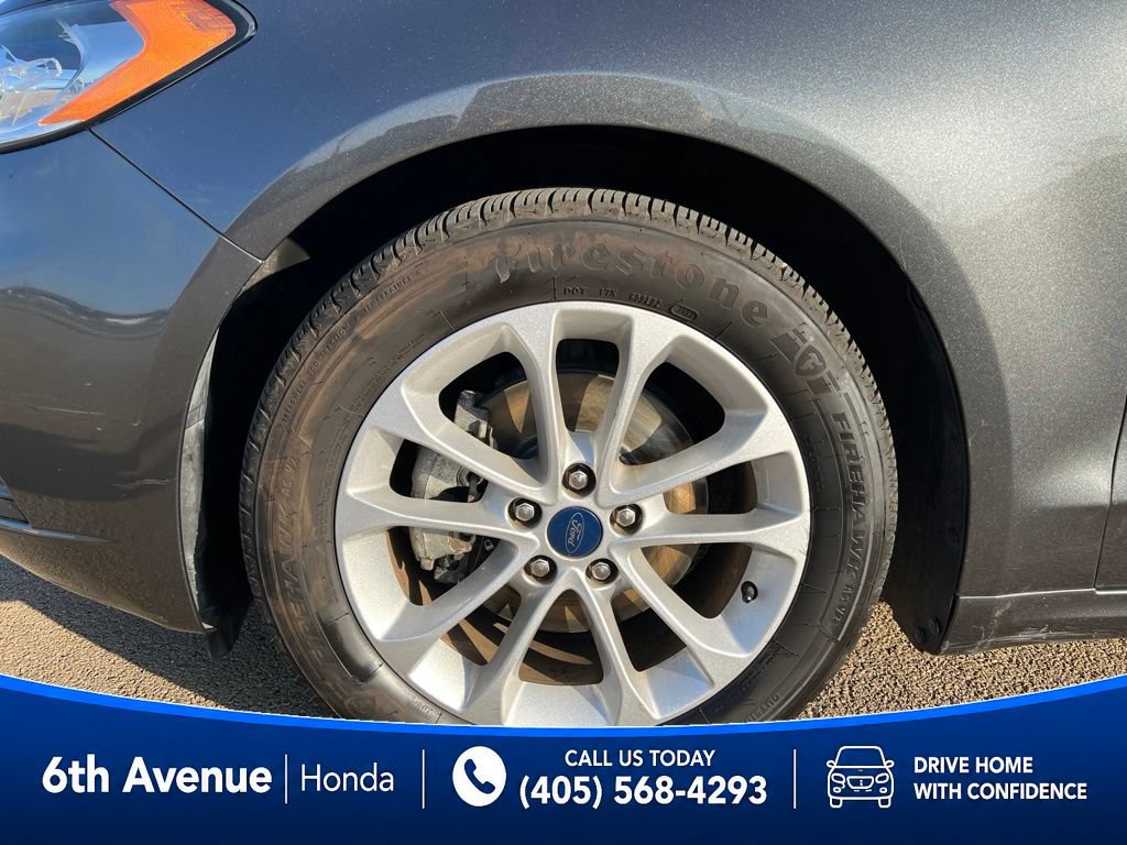 Used 2020 Ford Fusion SE FWD image 9