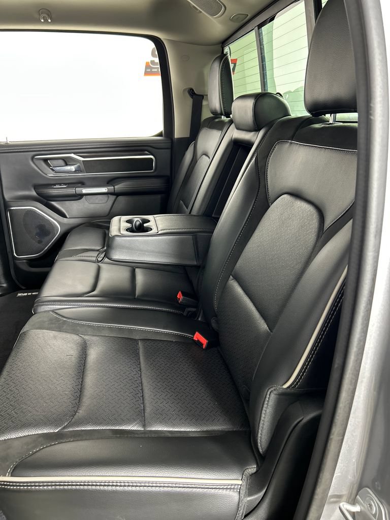 Used 2022 RAM 1500 Laramie AWD/4WD image 17