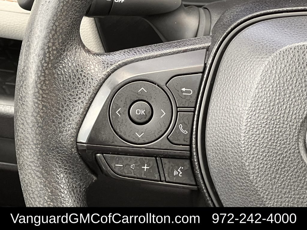 Used 2020 Toyota RAV4 XLE FWD image 14