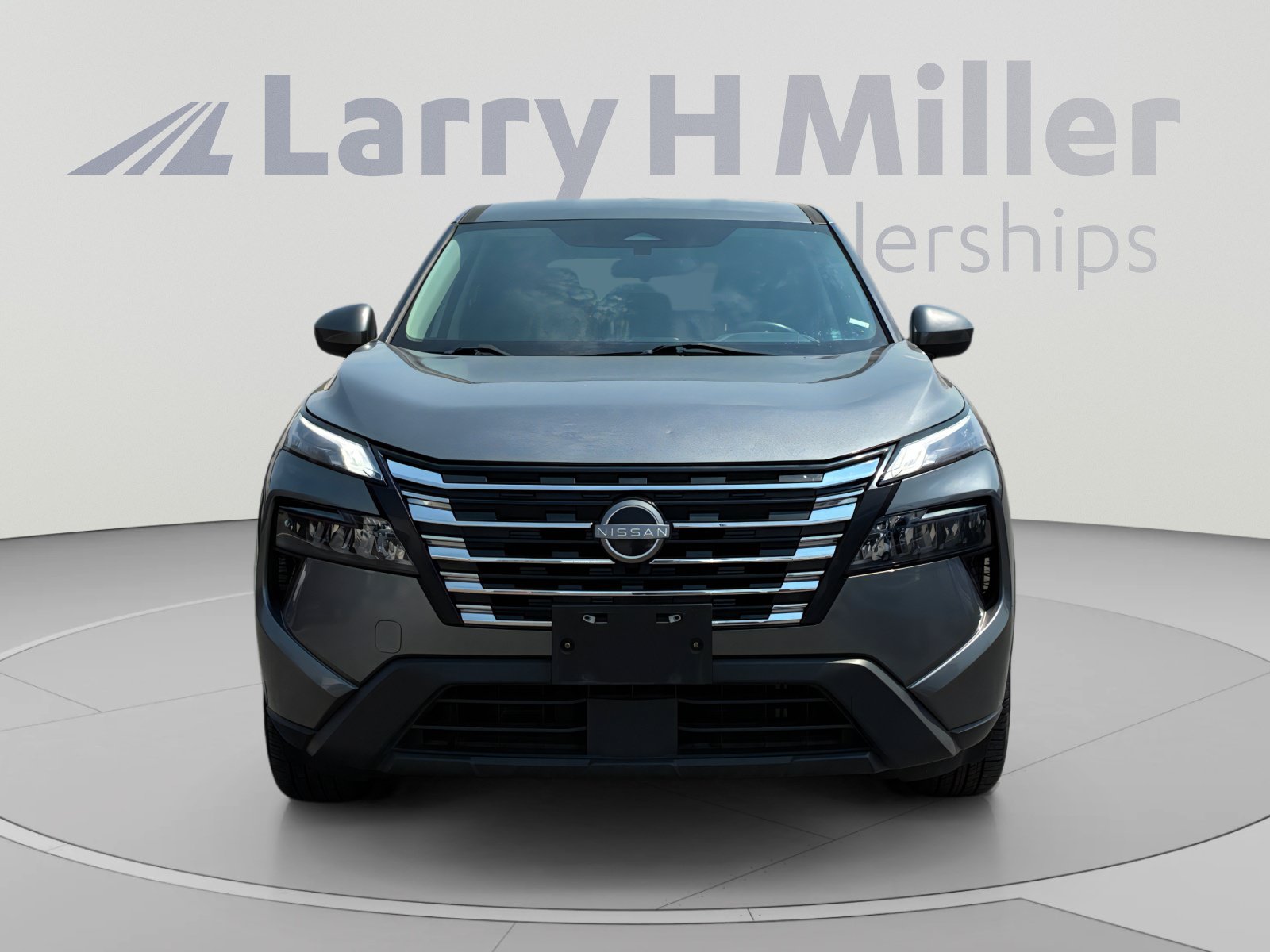 Used 2024 Nissan Rogue SV AWD/4WD image 8