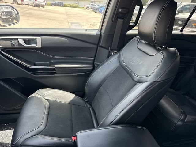 Used 2024 Ford Explorer ST AWD/4WD image 23