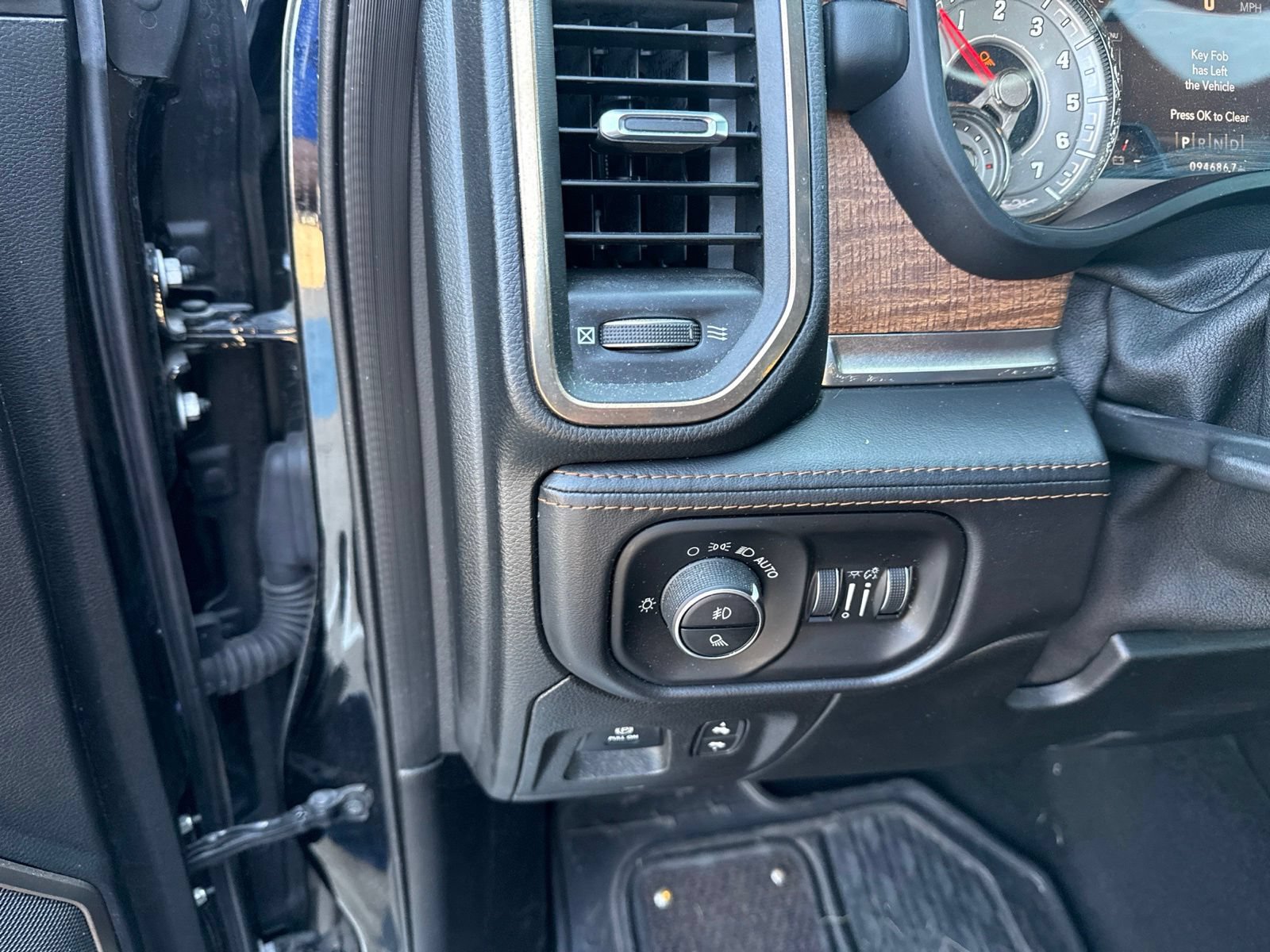 Used 2019 RAM 1500 Limited AWD/4WD image 20