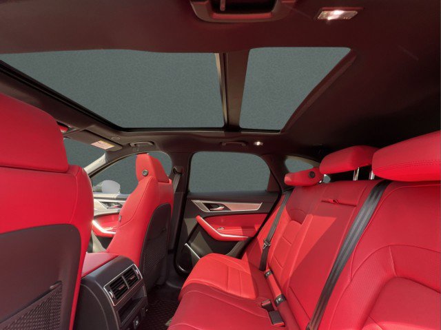 New 2026 Jaguar F-PACE R-Dynamic S image 18