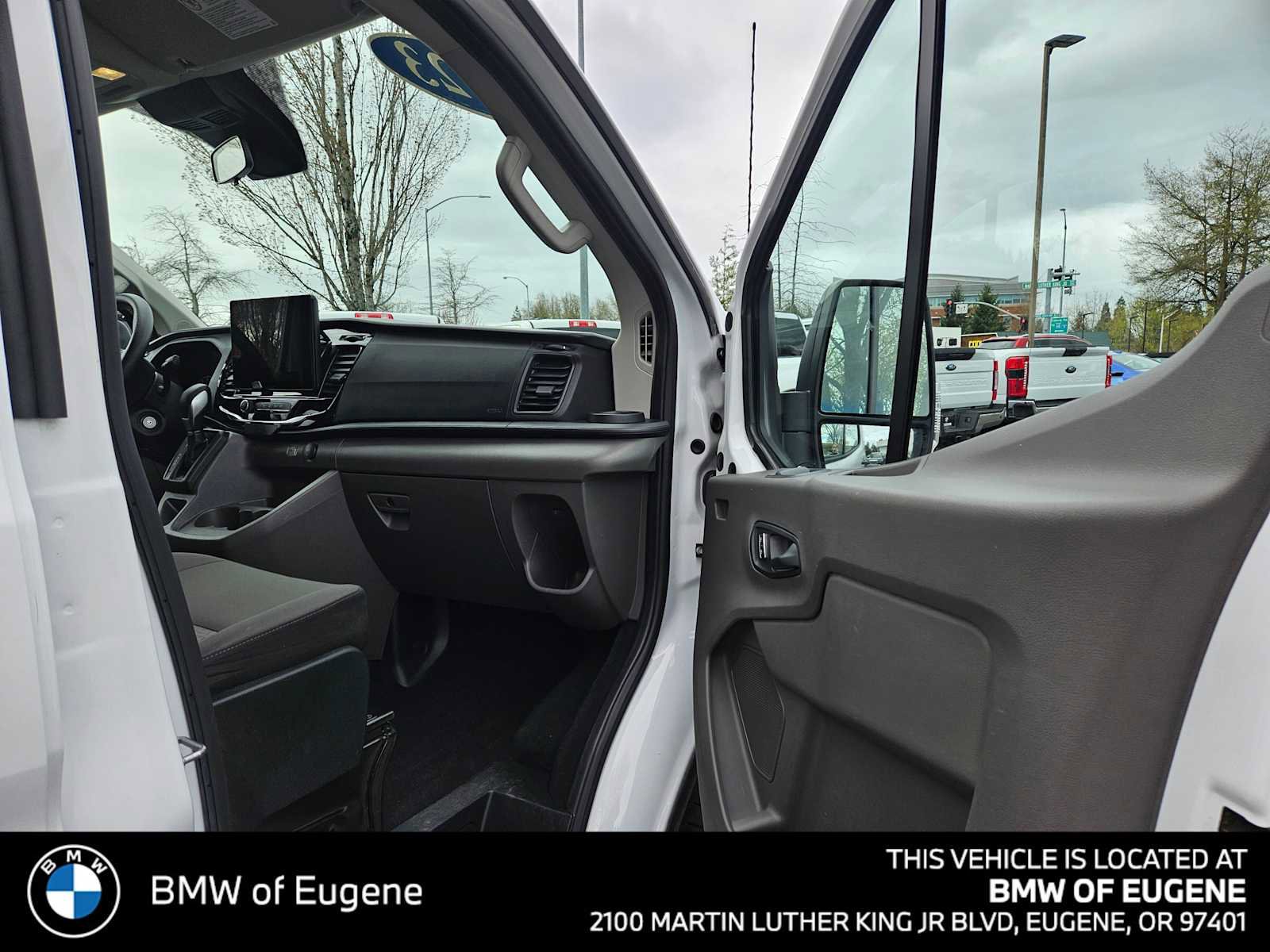 Used 2023 Ford Transit 350 XLT image 10