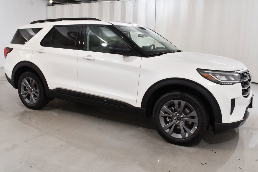 New 2026 Ford Explorer Active AWD/4WD image 5