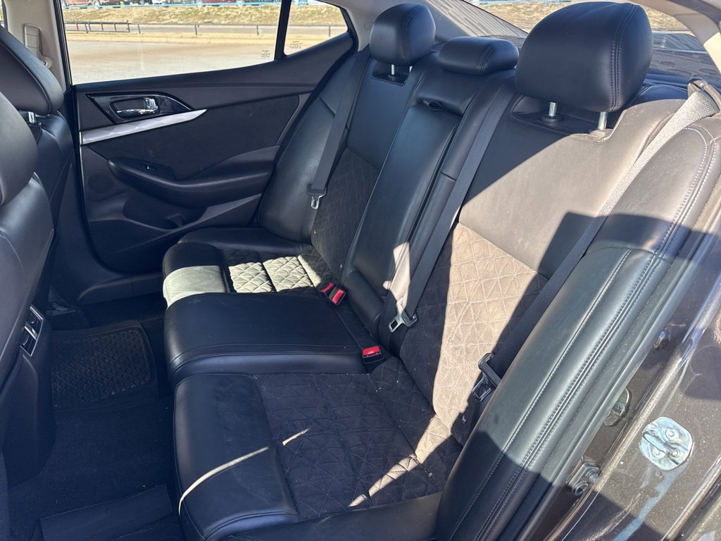 Used 2016 Nissan Maxima SR image 7
