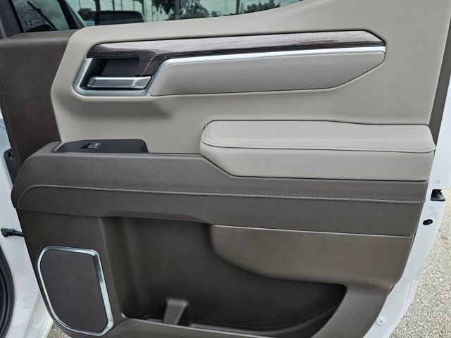 Used 2025 Chevrolet Silverado 1500 LTZ w/ Technology Package image 30