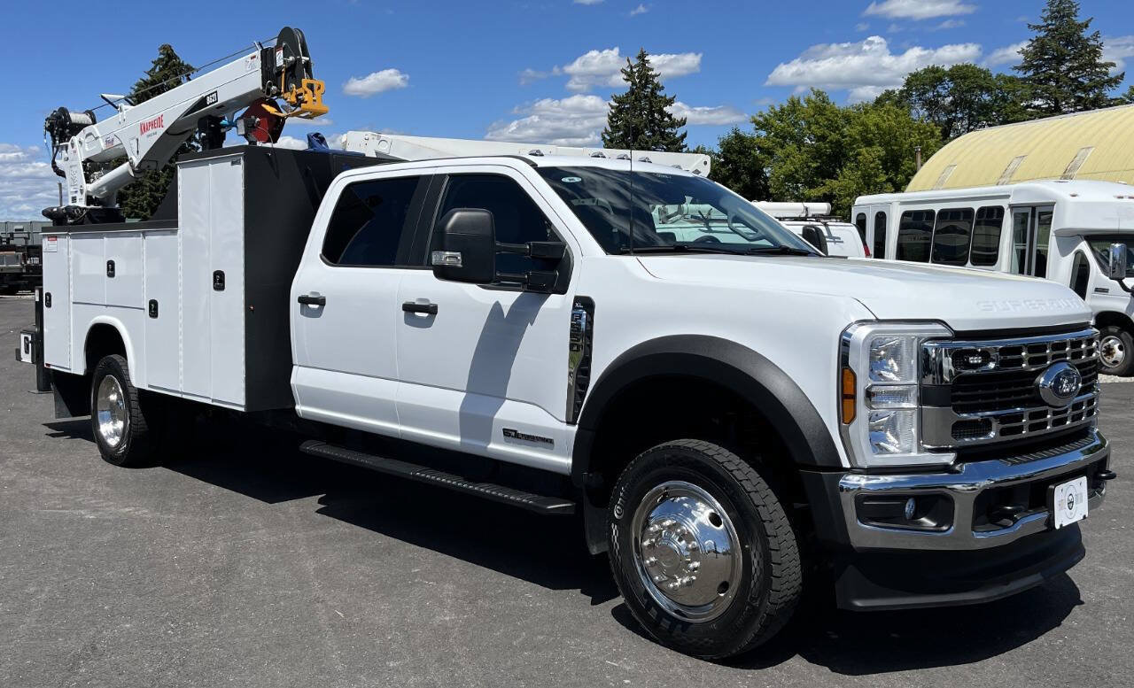 Used 2025 Ford F550 4x4 Crew Cab Super Duty image 1