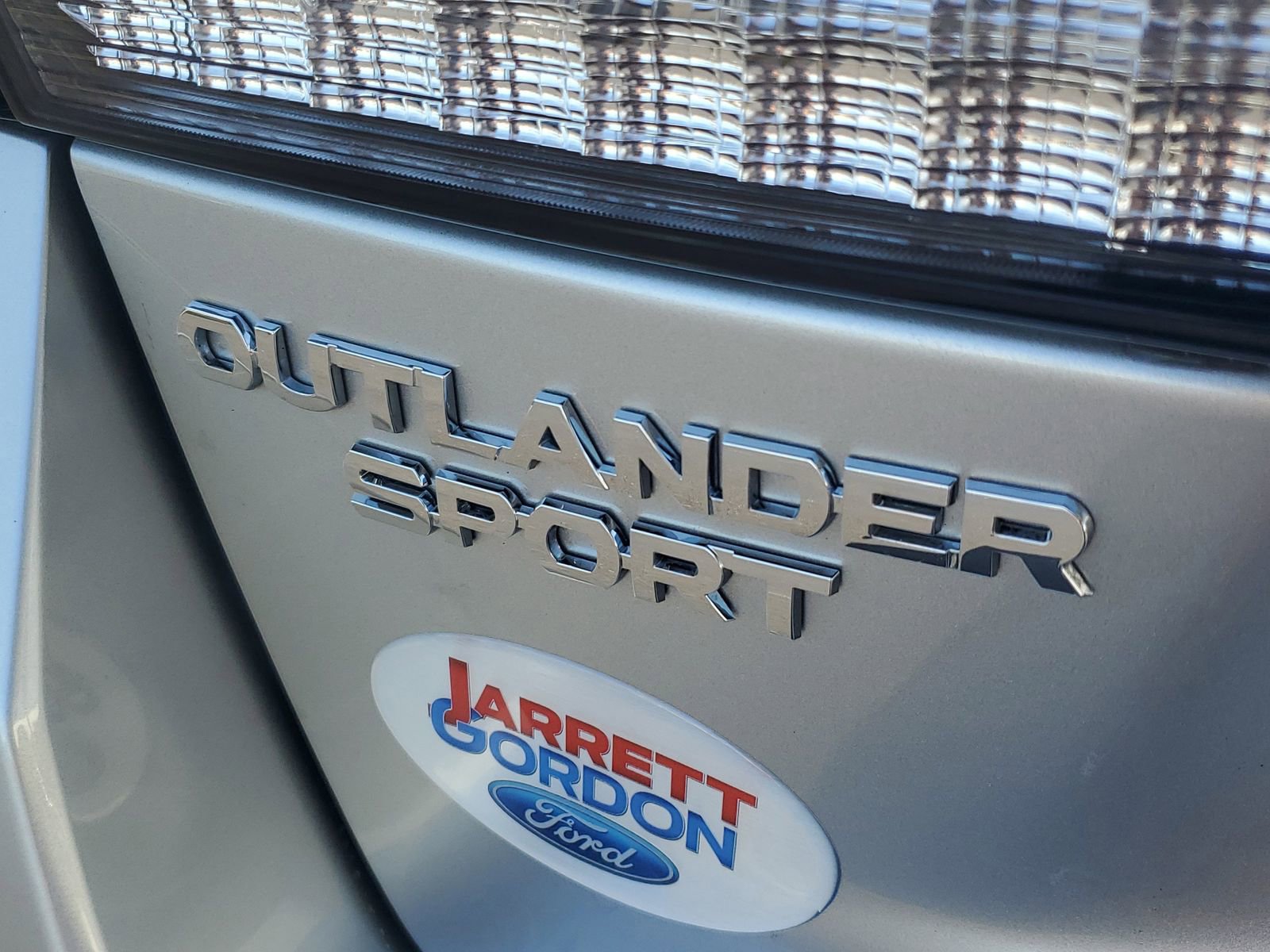 Used 2025 Mitsubishi Outlander Sport ES AWD/4WD image 6