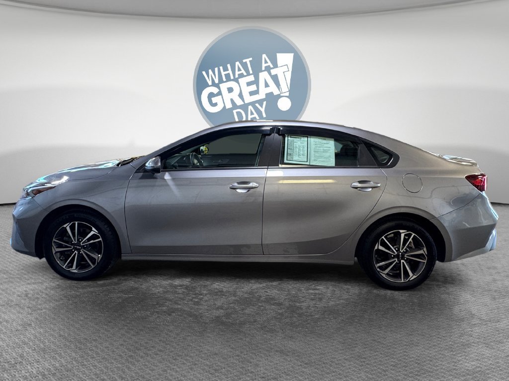 Certified 2024 Kia Forte LXS w/ LXS Technology Package FWD image 7