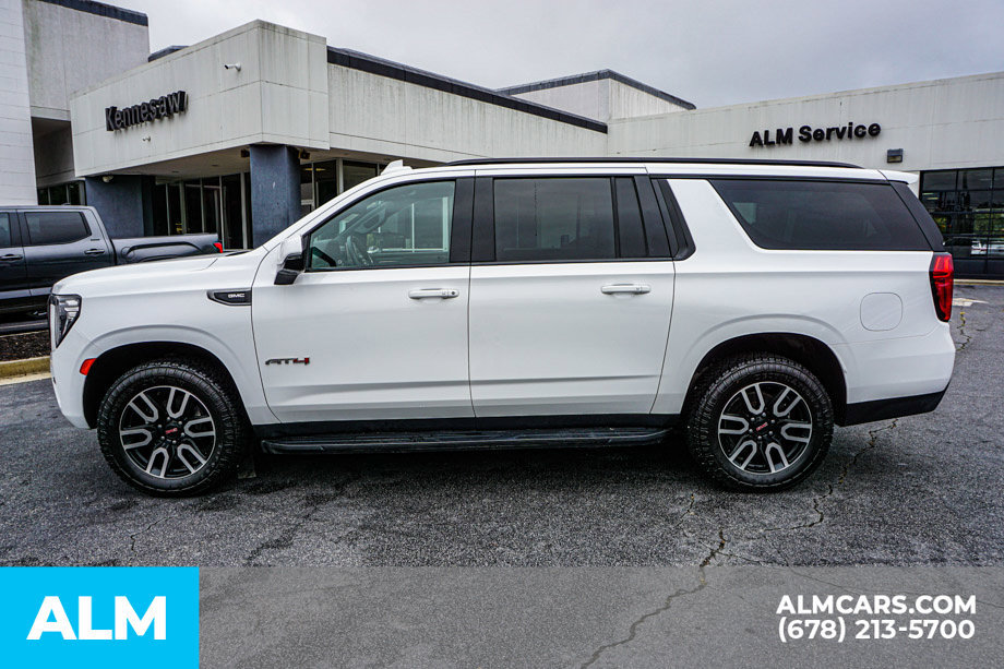 Used 2023 GMC Yukon XL AT4 AWD/4WD image 6