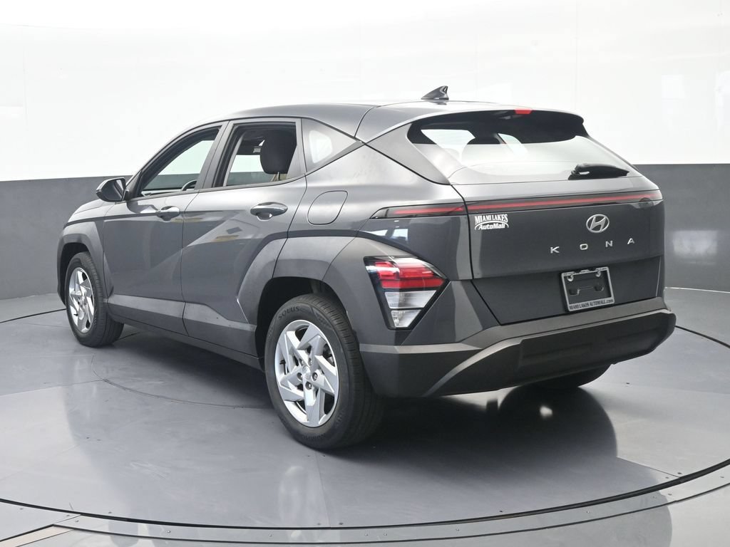 Used 2024 Hyundai Kona SE FWD image 4