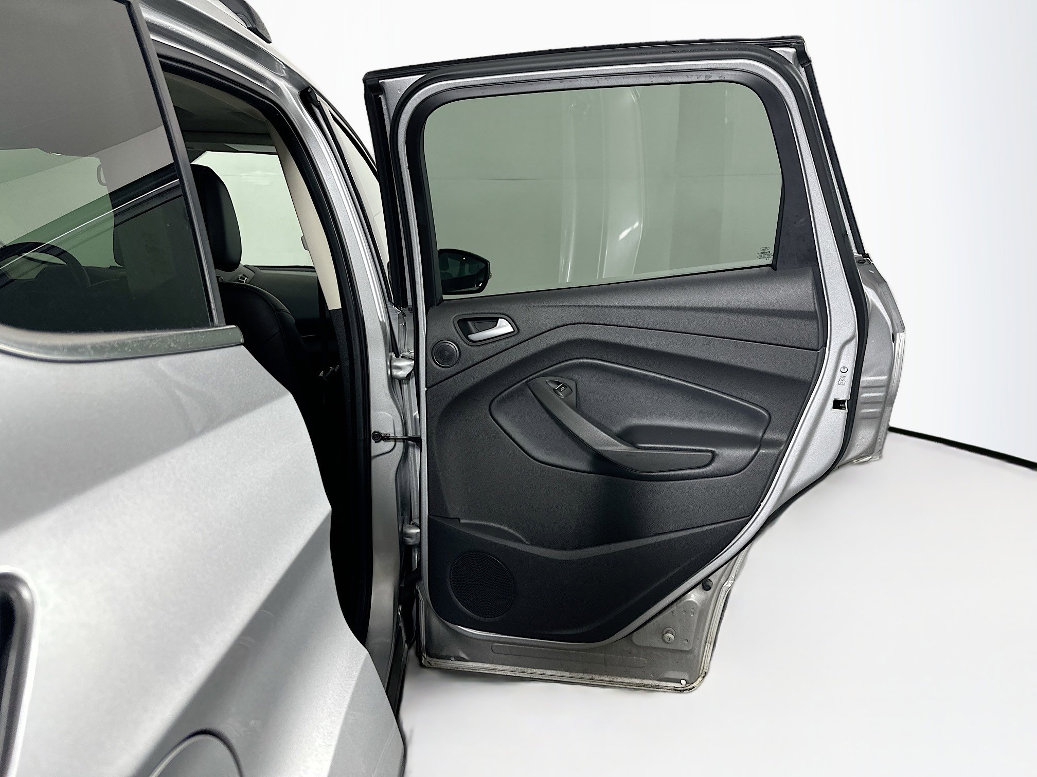 Used 2017 Ford Escape Titanium image 31