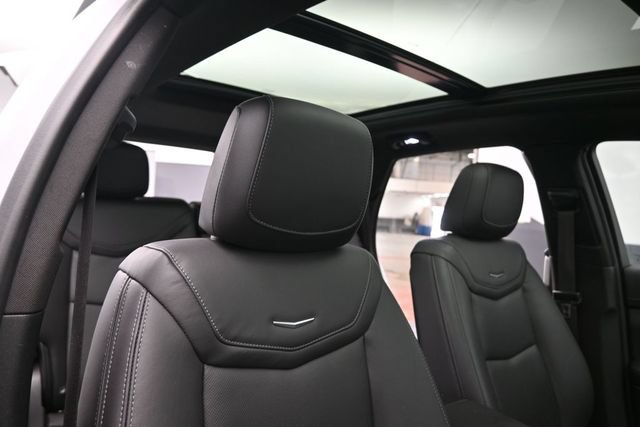Used 2024 Cadillac XT5 Premium Luxury w/ LPO, Floor Liner Package AWD/4WD image 30