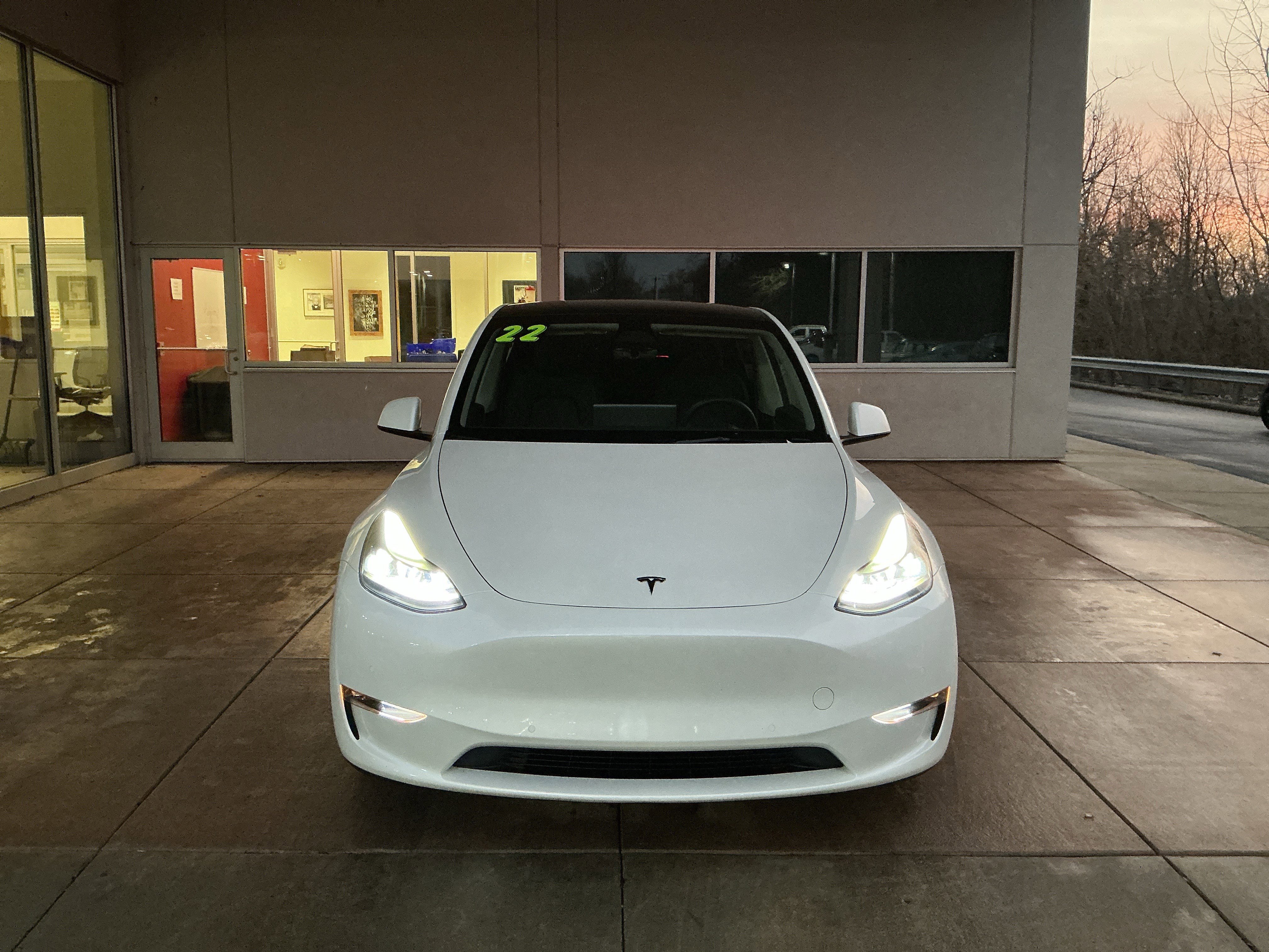 Used 2022 Tesla Model Y Performance image 2