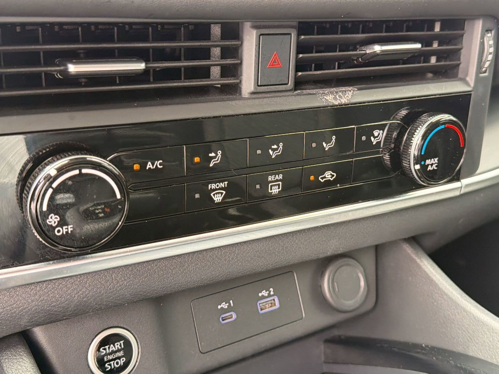 Used 2022 Nissan Rogue S FWD image 17