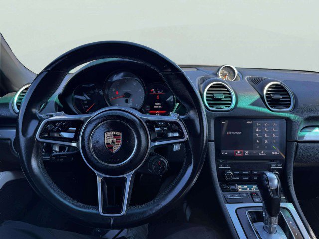 Used 2018 Porsche 718 Boxster S image 29