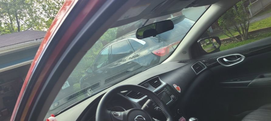 Used 2017 Nissan Sentra SV FWD image 7