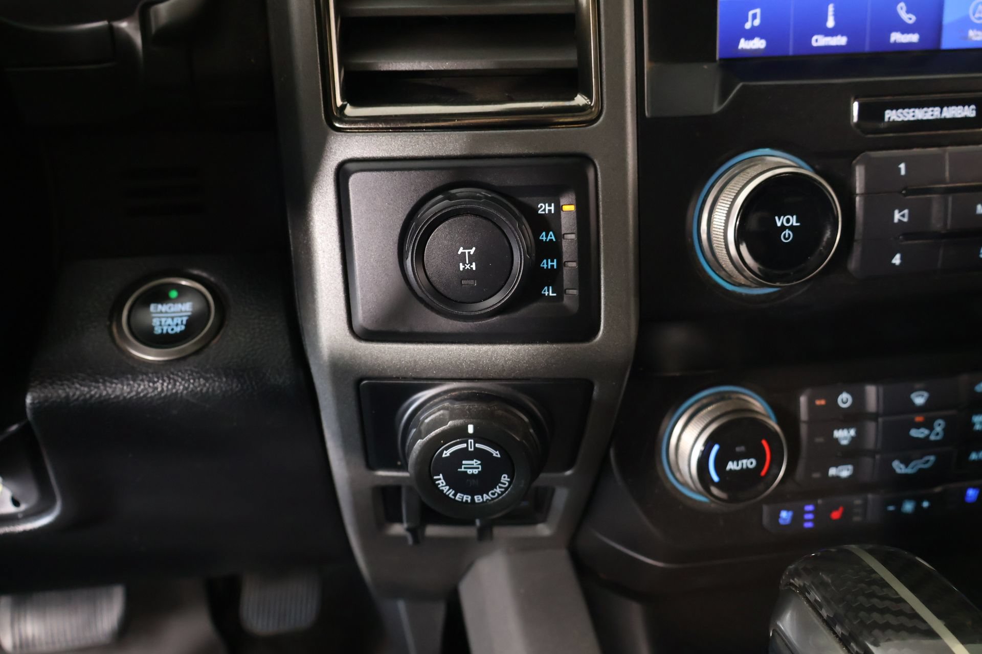 Used 2020 Ford F150 Raptor w/ Equipment Group 802A Luxury AWD/4WD image 8