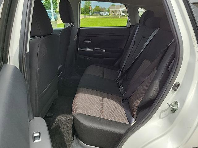 Used 2018 Mitsubishi Outlander Sport ES FWD image 9