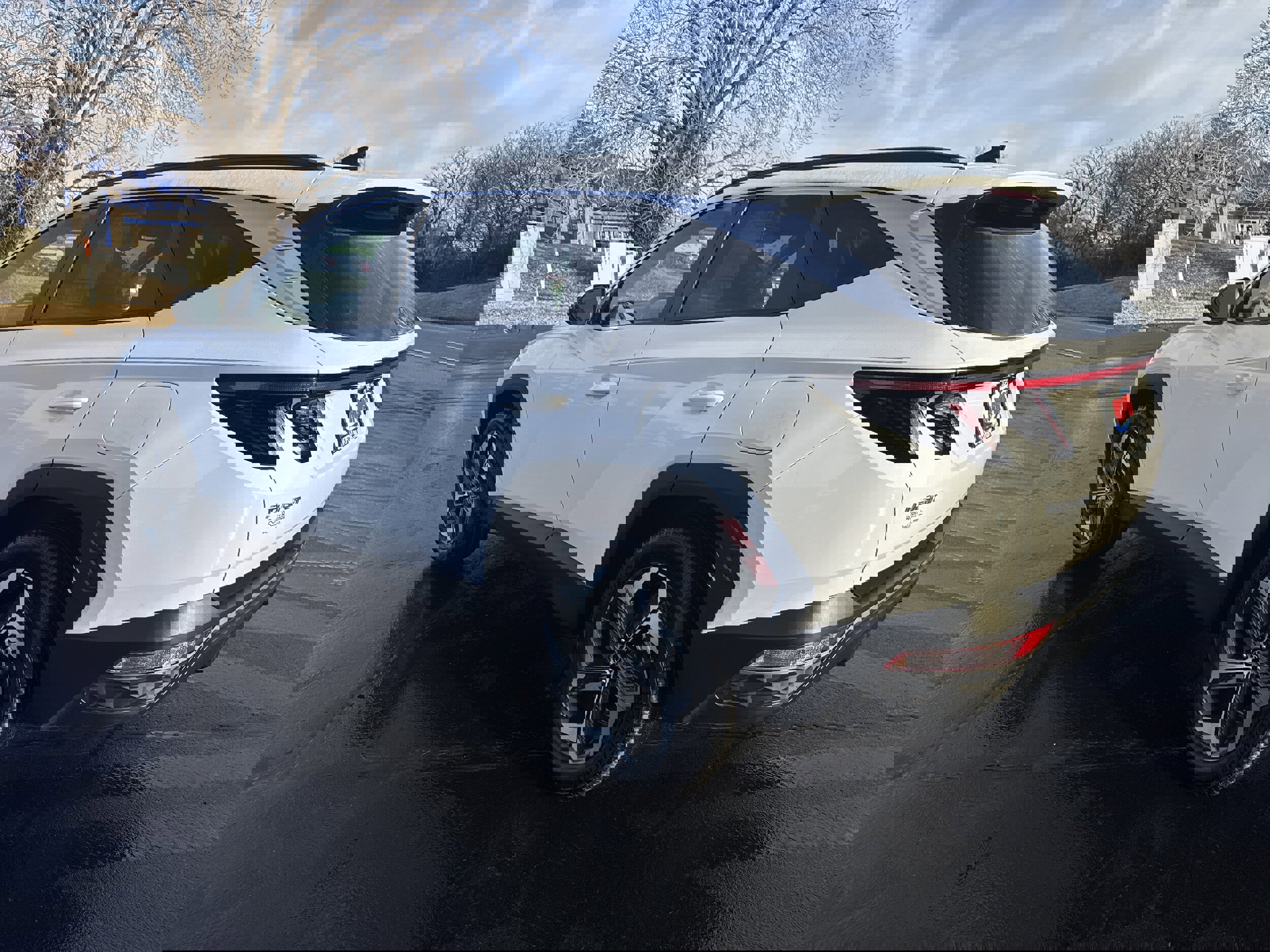 Used 2024 Hyundai Tucson SEL w/ Convenience Package image 3