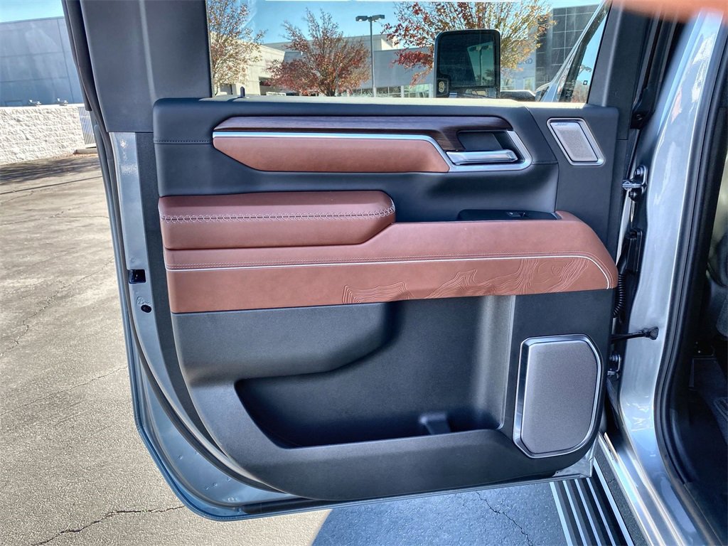 New 2026 GMC Sierra 3500 Denali Ultimate image 33