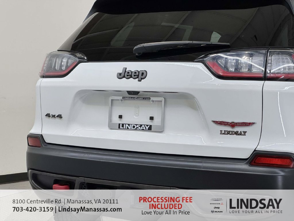 Used 2022 Jeep Cherokee Trailhawk w/ Premium Leather Package AWD/4WD image 10