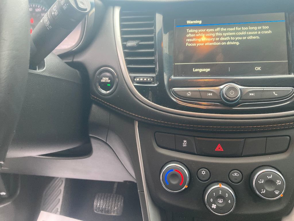 Used 2019 Chevrolet Trax LT w/ LT Convenience Package image 22