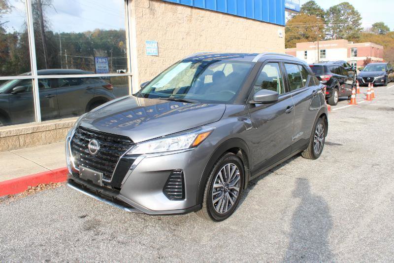 Used 2022 Nissan Kicks SV FWD image 3