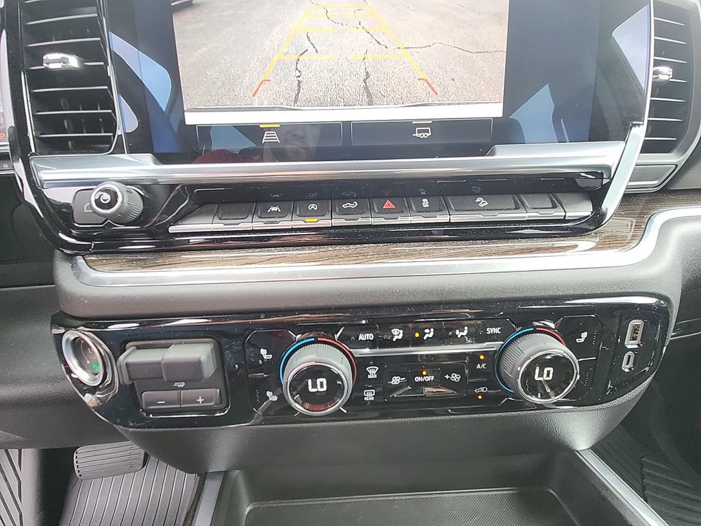 New 2025 Chevrolet Silverado 1500 RST w/ Z71 Off-Road Package AWD/4WD image 24