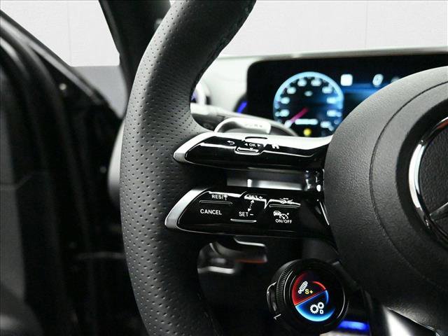 New 2025 Mercedes-Benz GLB 35 AMG 4MATIC image 15