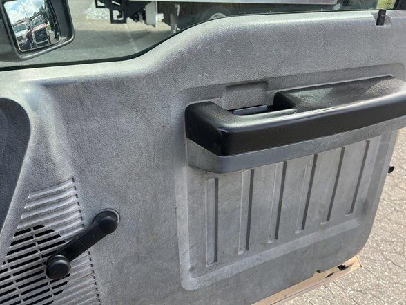 Used 2013 Ford F450 XL w/ Snow Plow Prep Pkg image 27