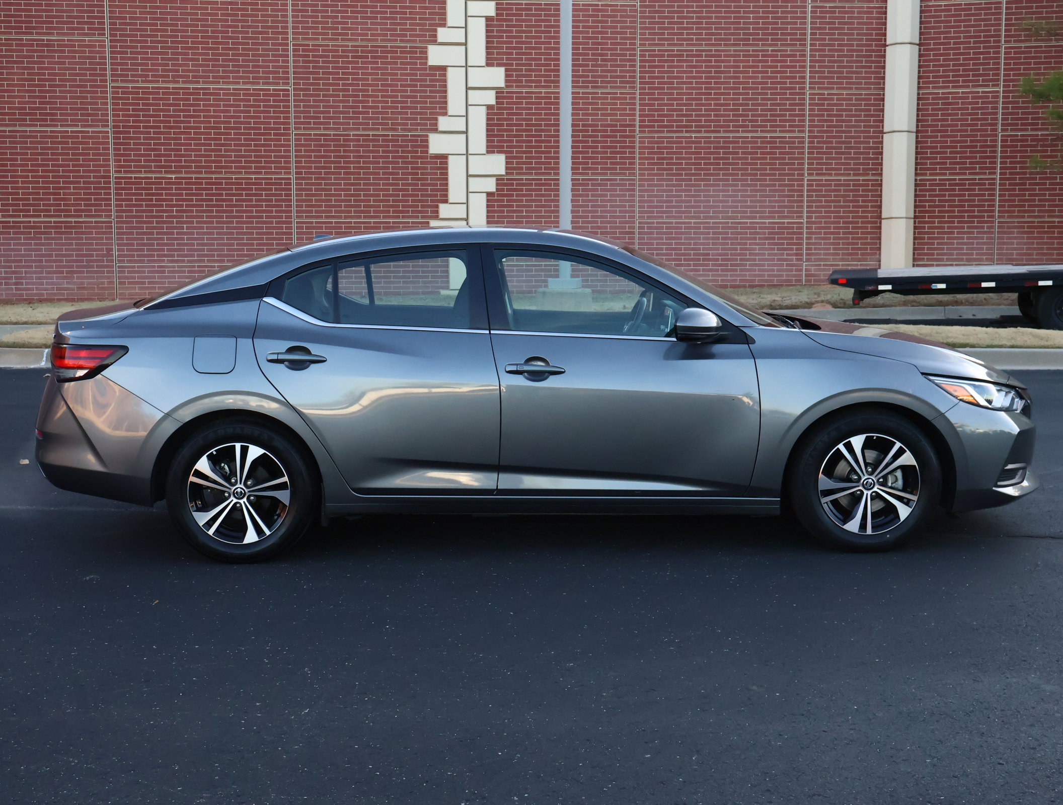 Used 2023 Nissan Sentra SV image 28
