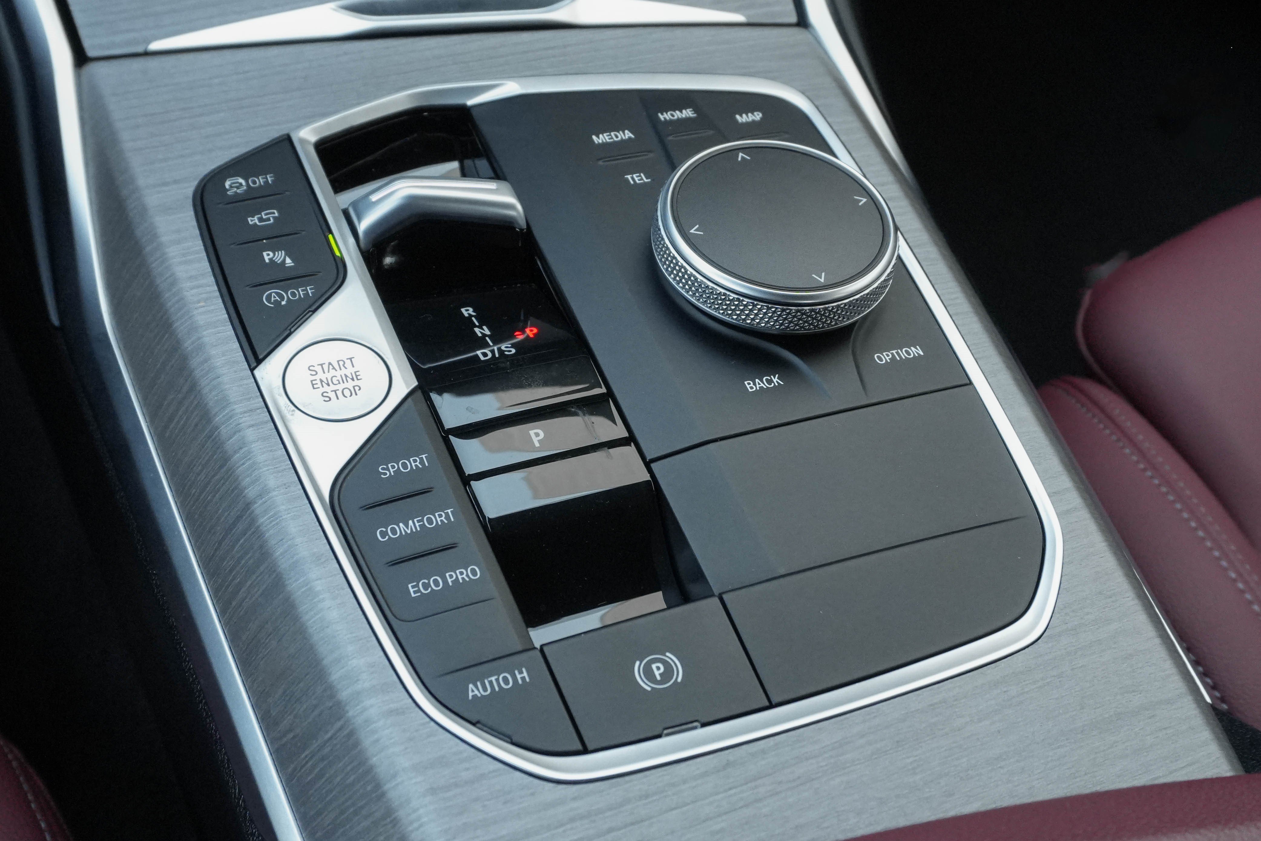 Certified 2025 BMW 330i Sedan RWD image 26
