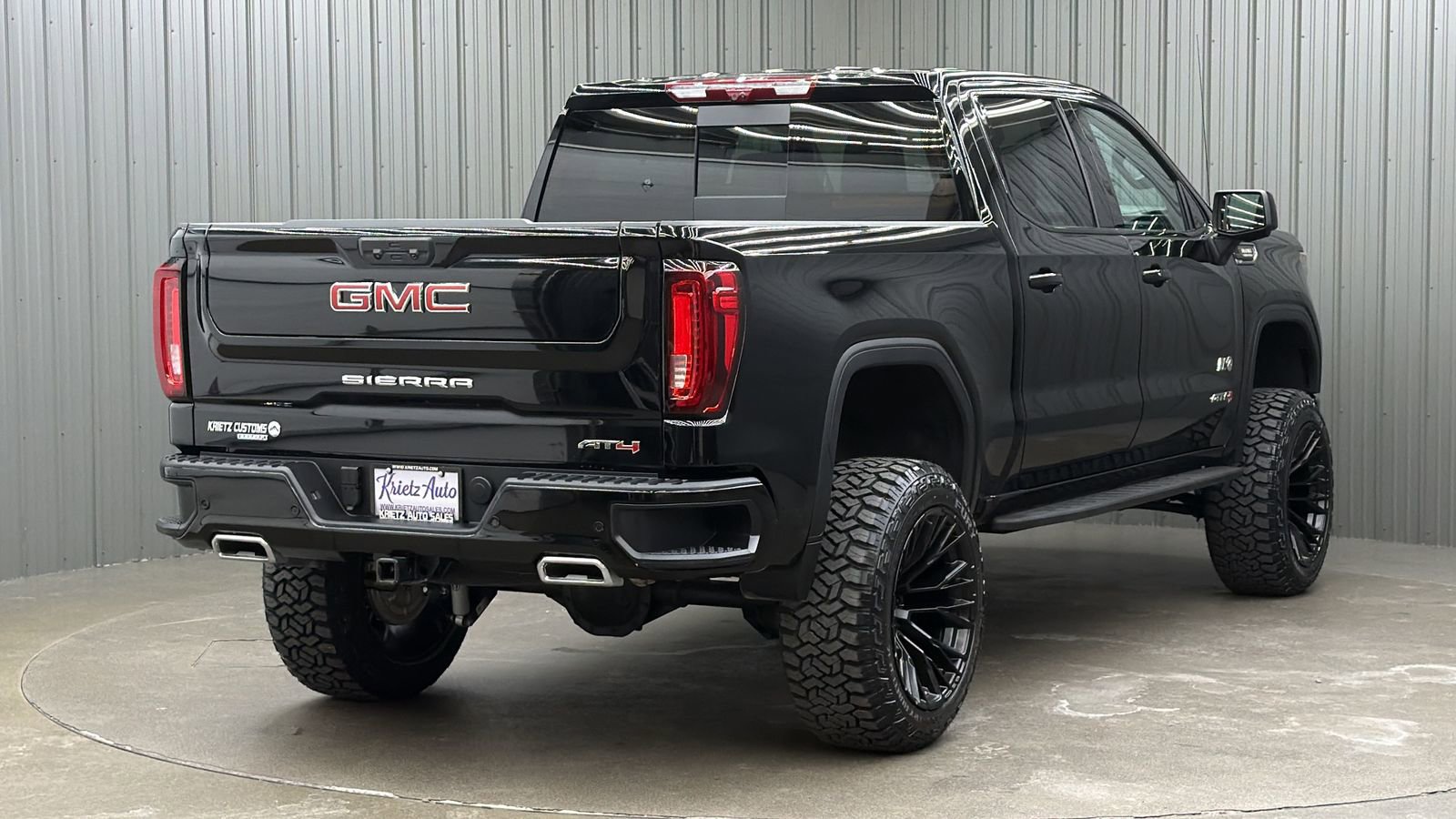 Used 2025 GMC Sierra 1500 AT4 w/ Technology Package image 5