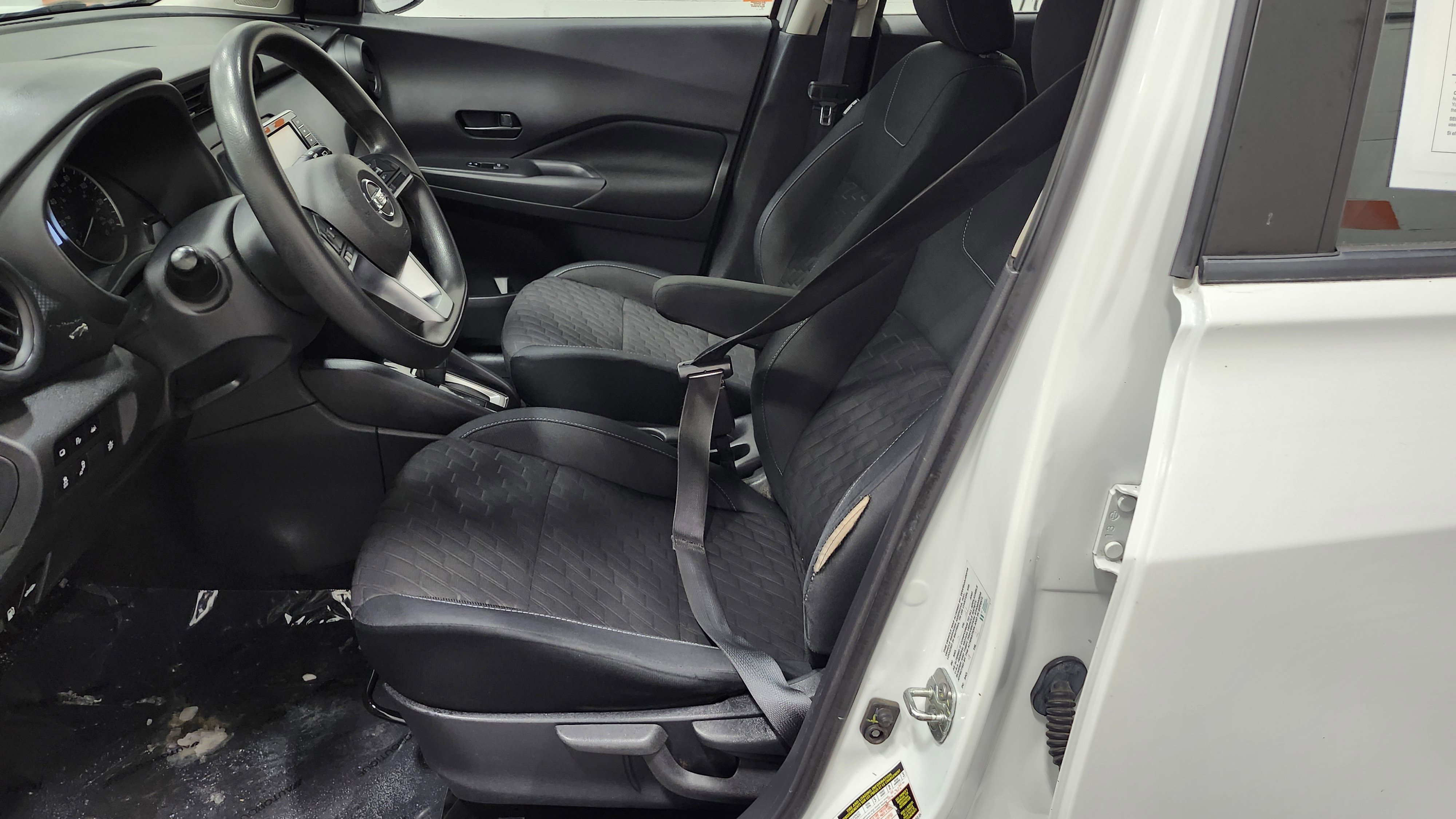 Used 2021 Nissan Kicks S image 20