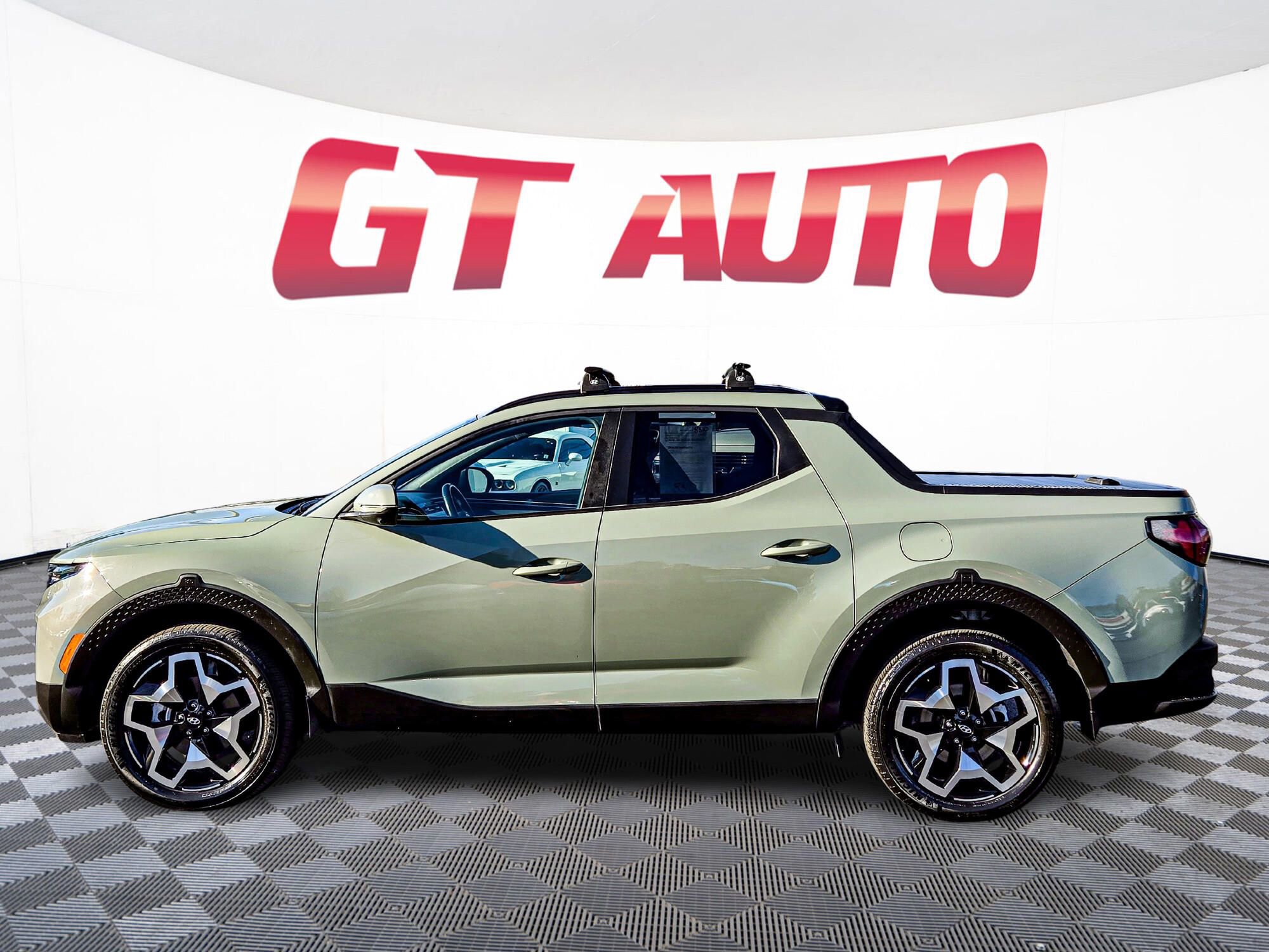 Used 2023 Hyundai Santa Cruz Limited image 4